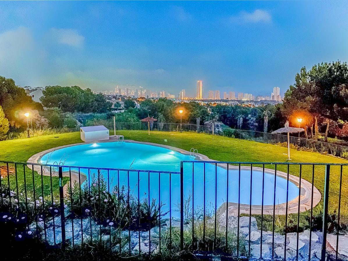 칼라 데 피네스트라트 Casa Miramar Benidorm Skyline 빌라 외부 사진