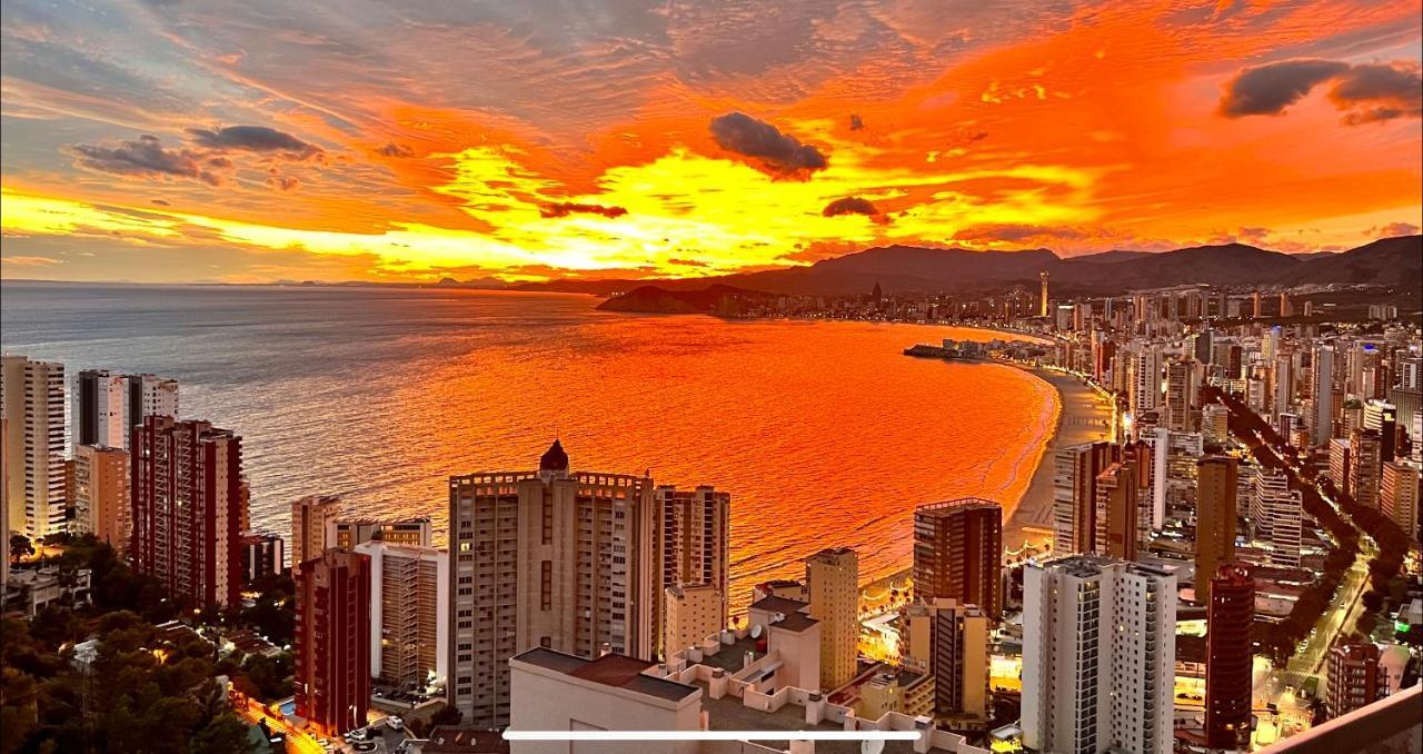 칼라 데 피네스트라트 Casa Miramar Benidorm Skyline 빌라 외부 사진
